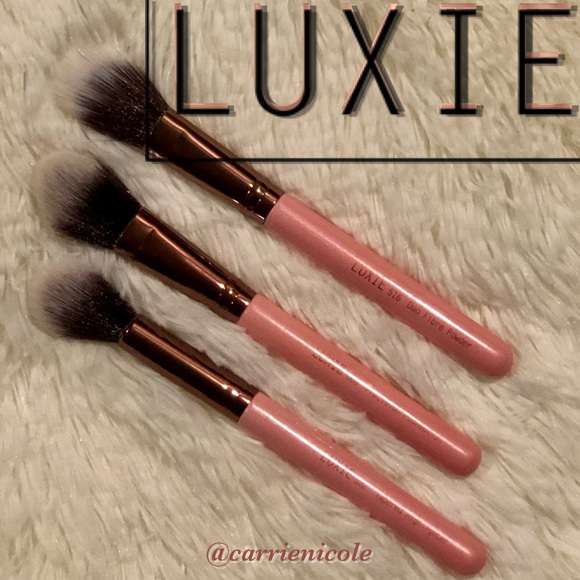 LUXIE 3 PIECE CLASSIC BRUSH—FACE SET!! (THESE ARE NO LONGER AVAILABLE ONLINE)!! - Picture 2 of 12
